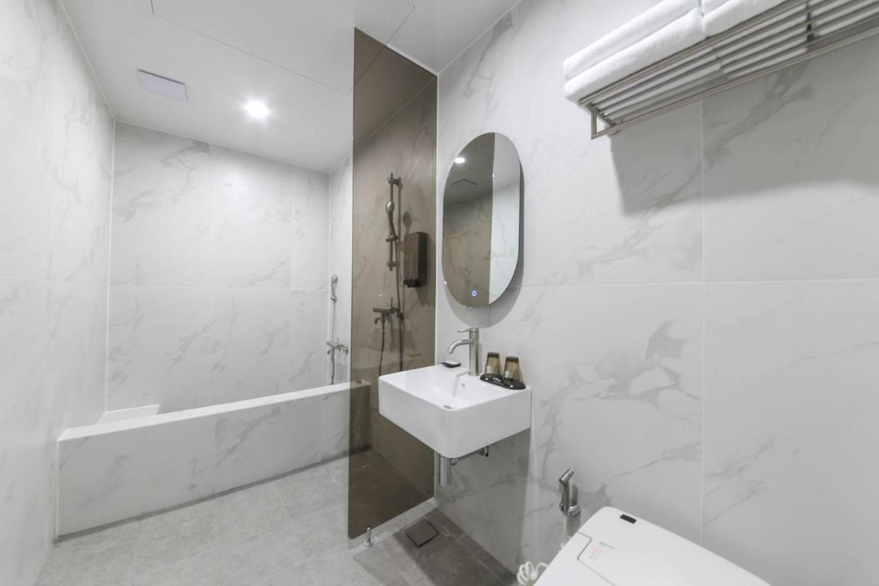 Brown Dot Hotel Pyeonghwa Plaza Mokpo Zewnętrze zdjęcie