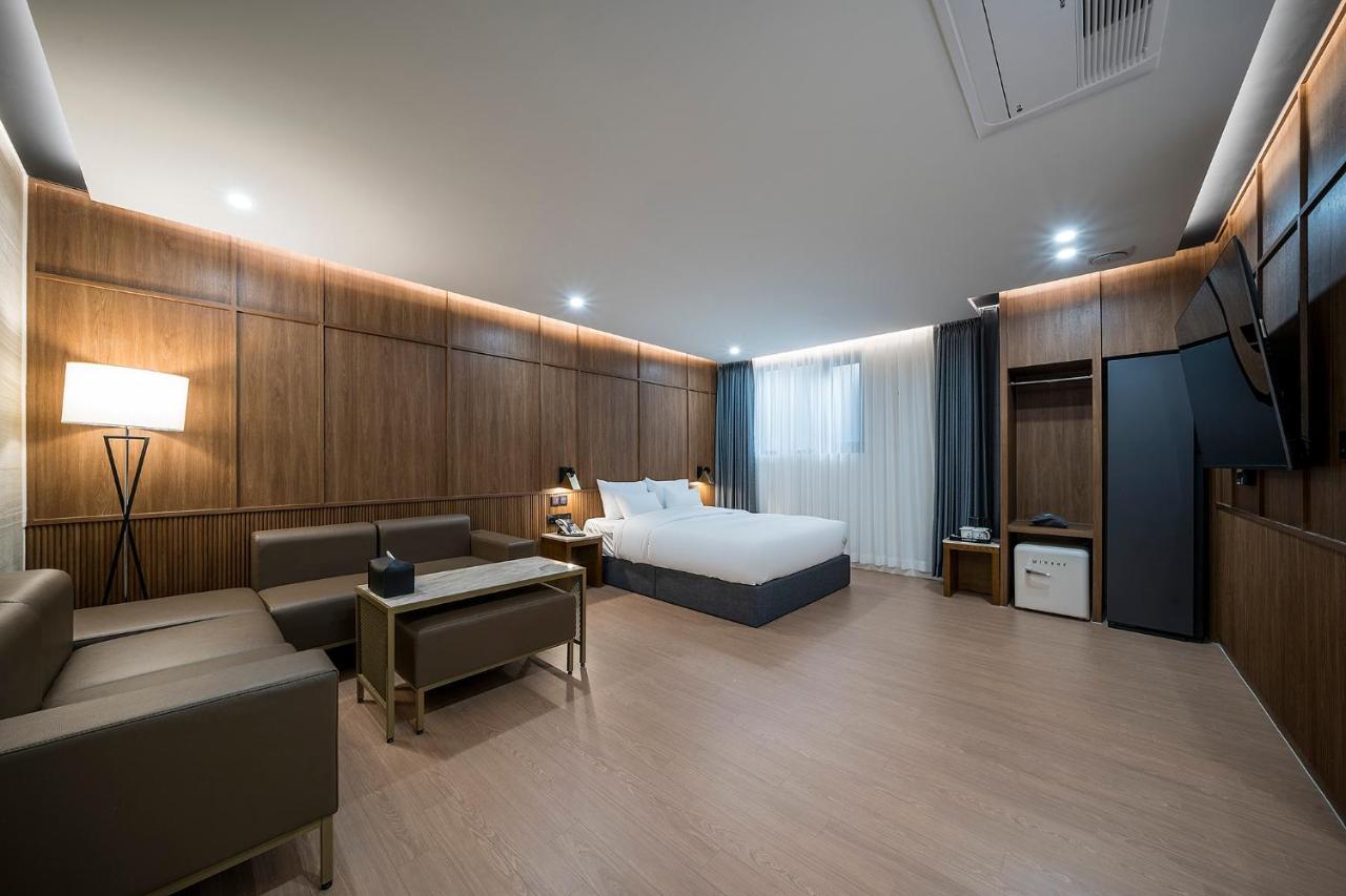 Brown Dot Hotel Pyeonghwa Plaza Mokpo Zewnętrze zdjęcie