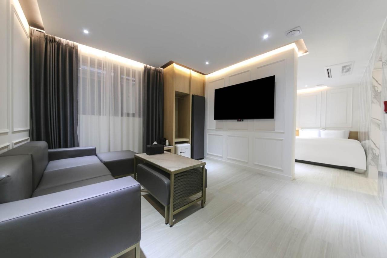 Brown Dot Hotel Pyeonghwa Plaza Mokpo Zewnętrze zdjęcie