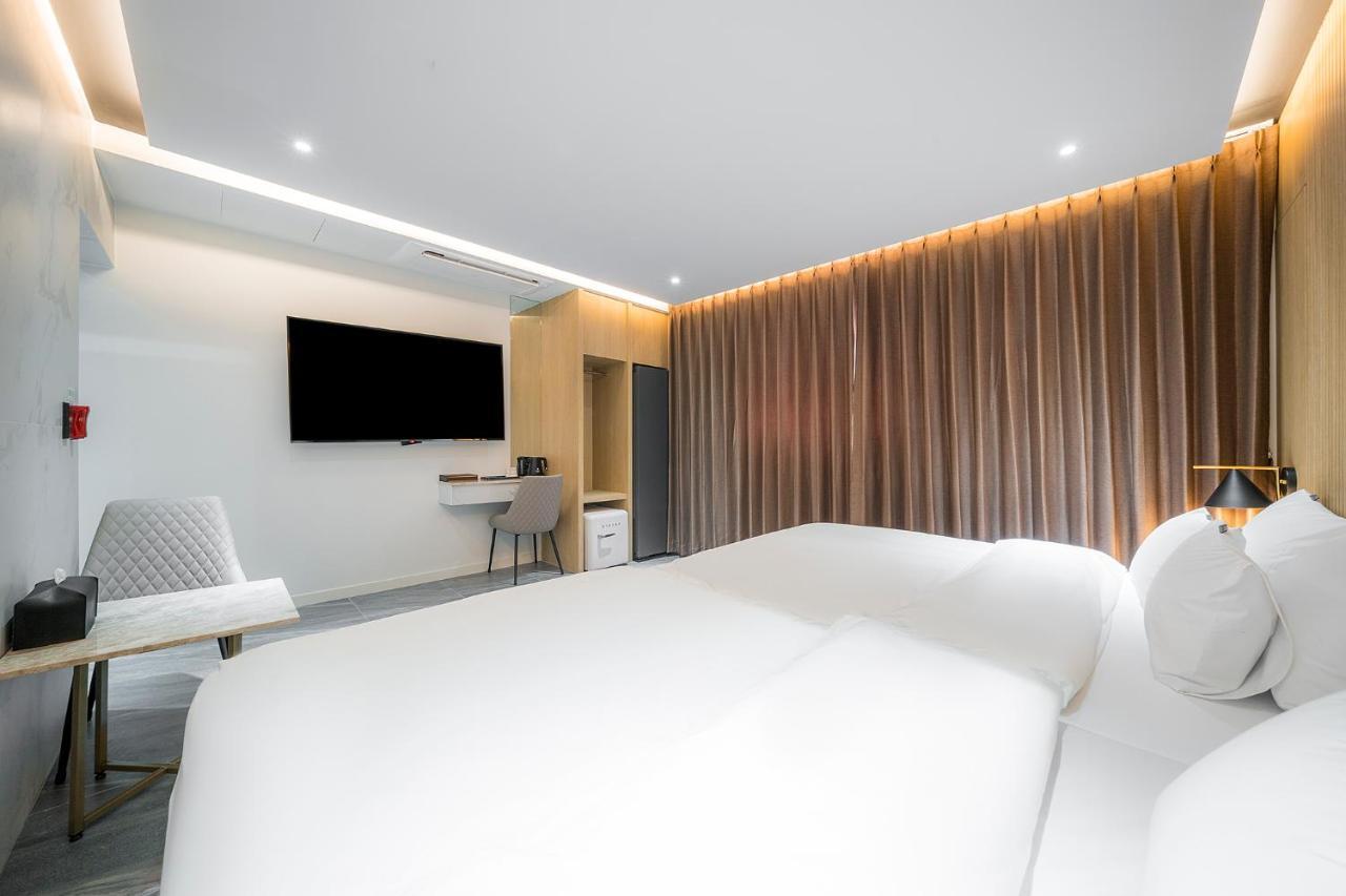 Brown Dot Hotel Pyeonghwa Plaza Mokpo Zewnętrze zdjęcie