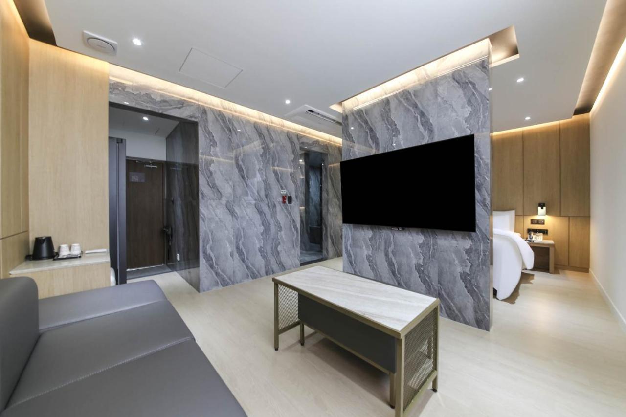 Brown Dot Hotel Pyeonghwa Plaza Mokpo Zewnętrze zdjęcie