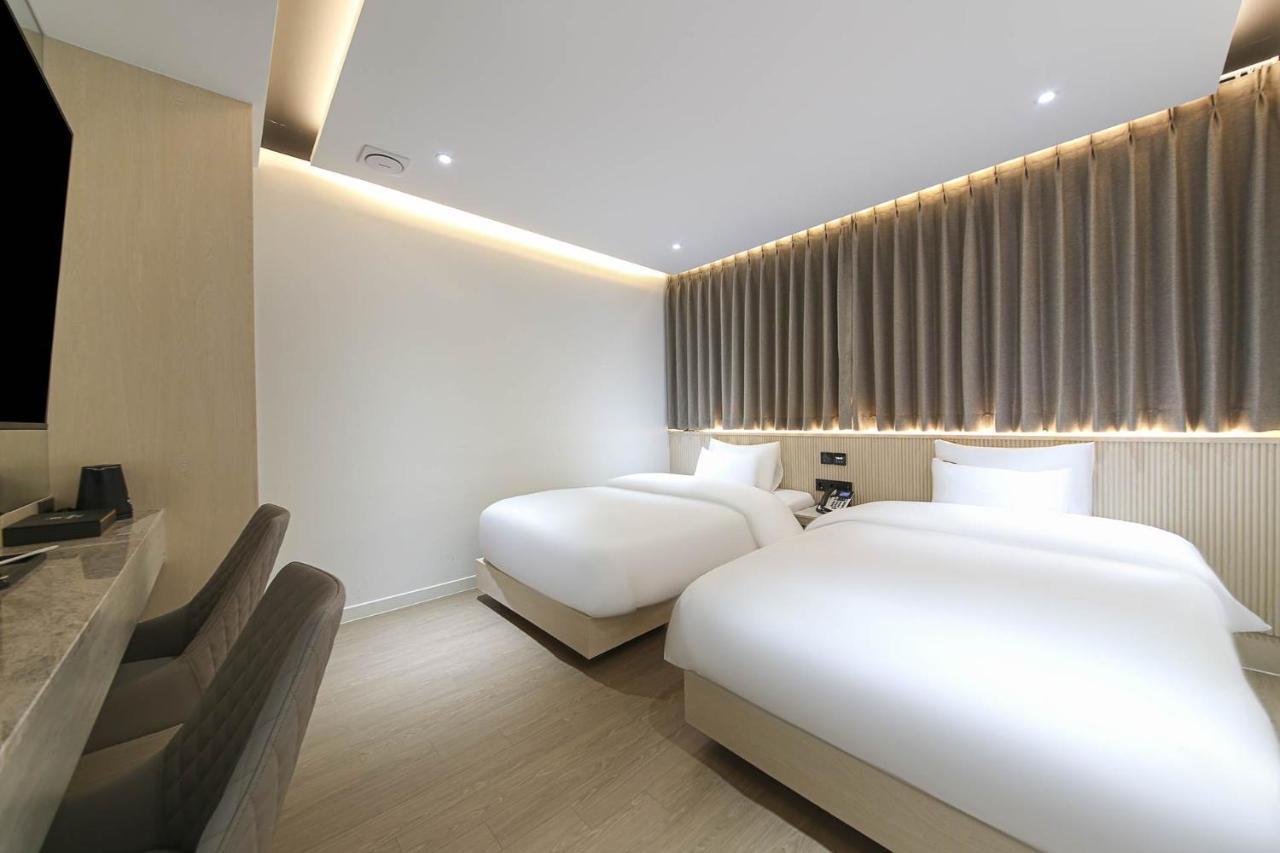 Brown Dot Hotel Pyeonghwa Plaza Mokpo Zewnętrze zdjęcie