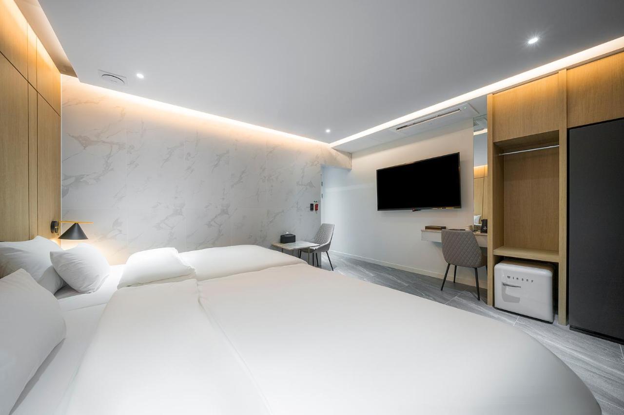 Brown Dot Hotel Pyeonghwa Plaza Mokpo Zewnętrze zdjęcie