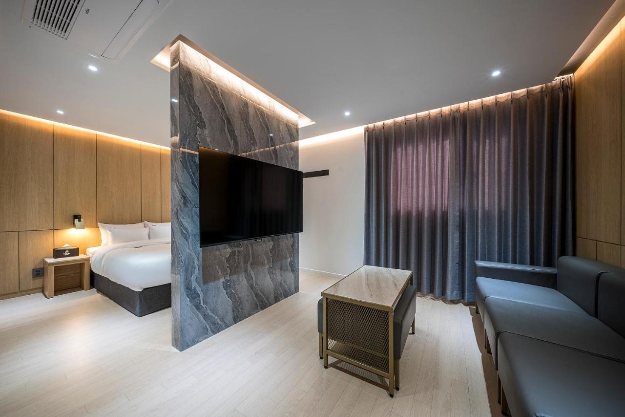 Brown Dot Hotel Pyeonghwa Plaza Mokpo Zewnętrze zdjęcie