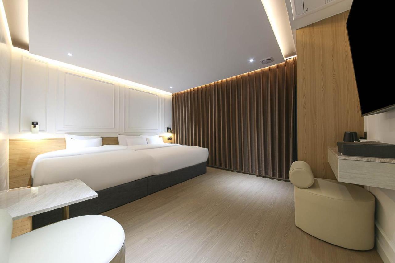 Brown Dot Hotel Pyeonghwa Plaza Mokpo Zewnętrze zdjęcie